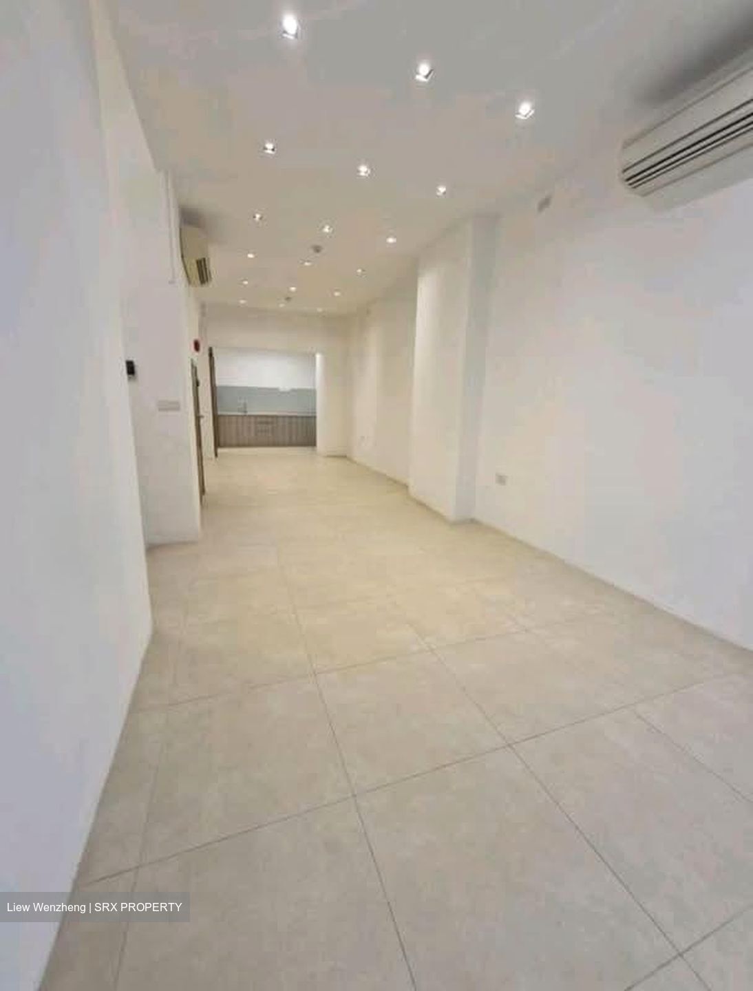 Serangoon Road (D8), Shop House #570509111